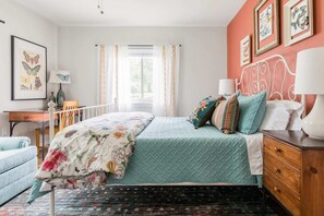 4 habitaciones, escritorio, tabla de planchar con plancha y wifi gratis 