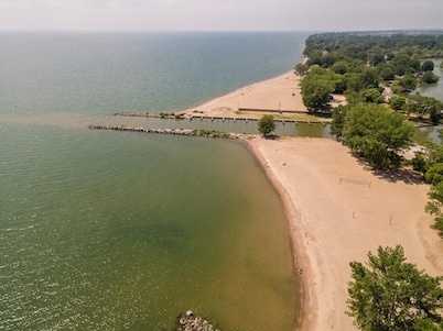 Water Front, Cedar Island Marina, Beach, Wineries, New HVAC, Newly Renovated