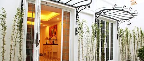 Ngoại thất