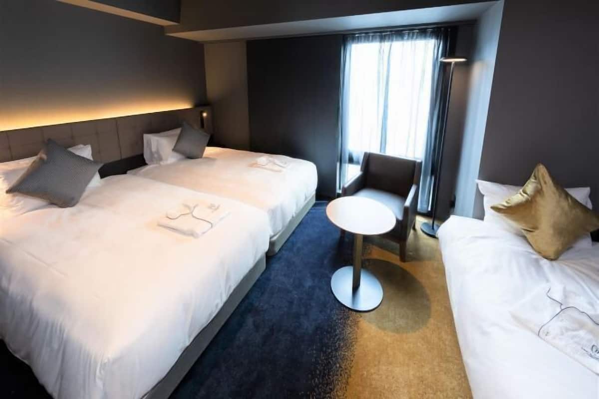 In-room safe, free WiFi, bed sheets