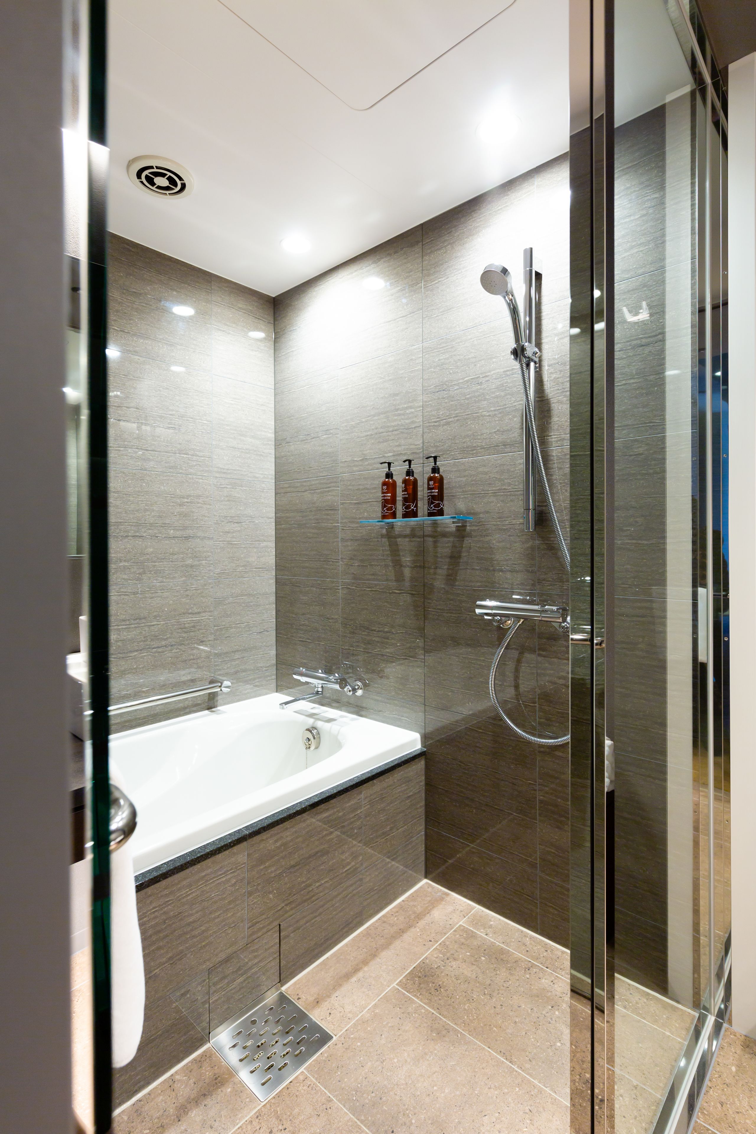 Foto - The Royal Park Canvas - Ginza 8