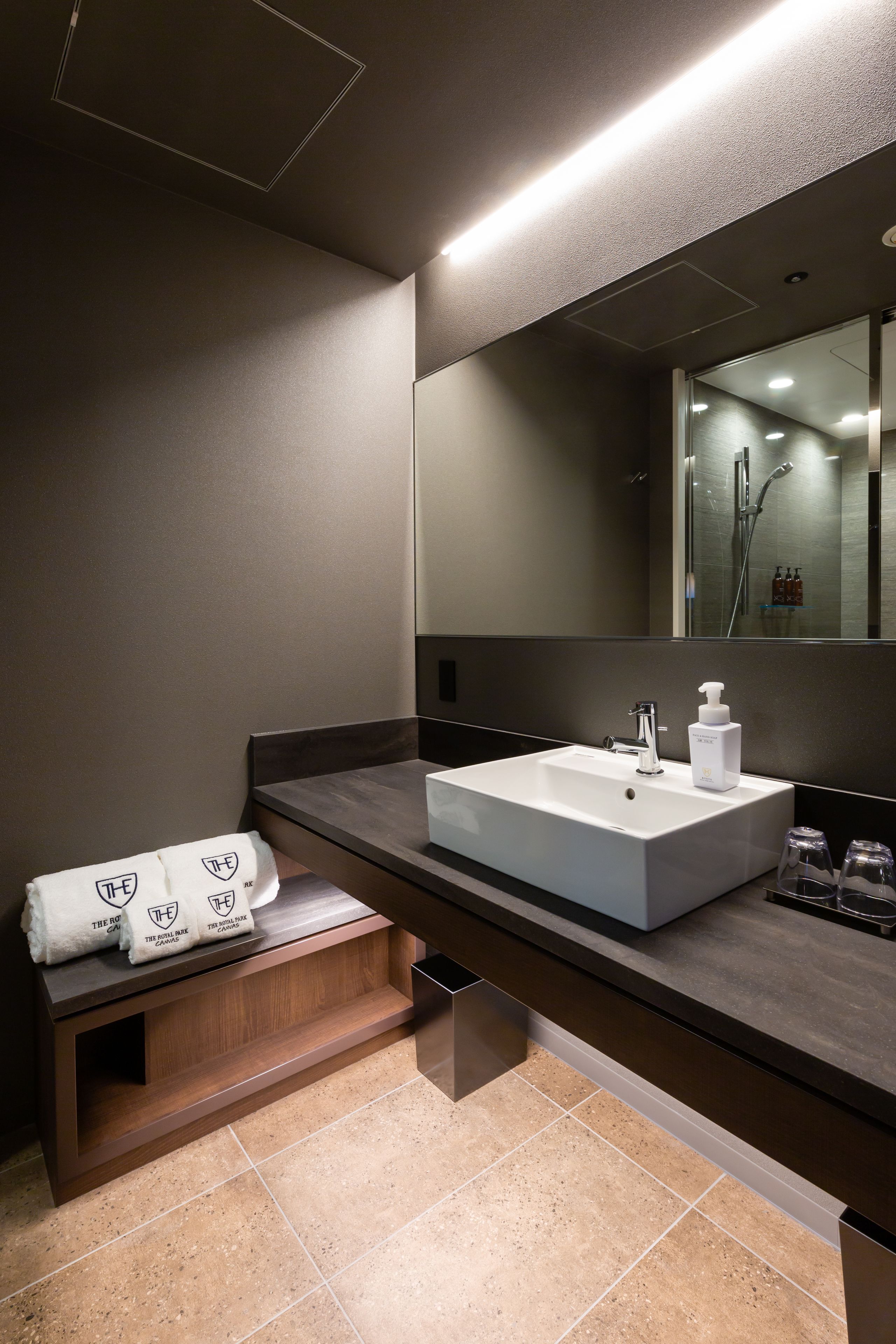 Foto - The Royal Park Canvas - Ginza 8