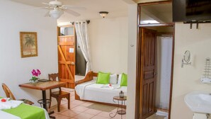 Habitación cuádruple, 2 camas de matrimonio, no fumadores