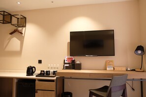 Familien-Vierbettzimmer | Fernseher