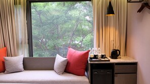 In-room safe, desk, free WiFi, bed sheets - Icasa By GoGo Hotel (Taichung)