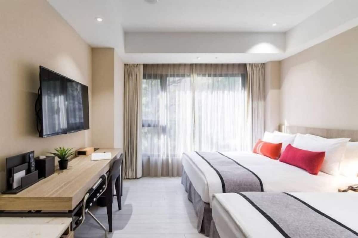 In-room safe, desk, free WiFi, bed sheets