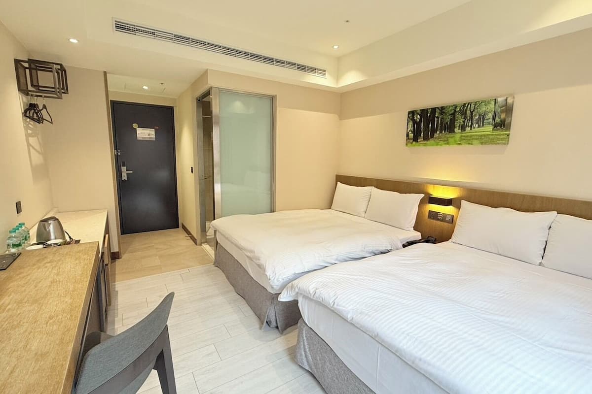 Caja de seguridad en la habitación, escritorio y wifi gratis