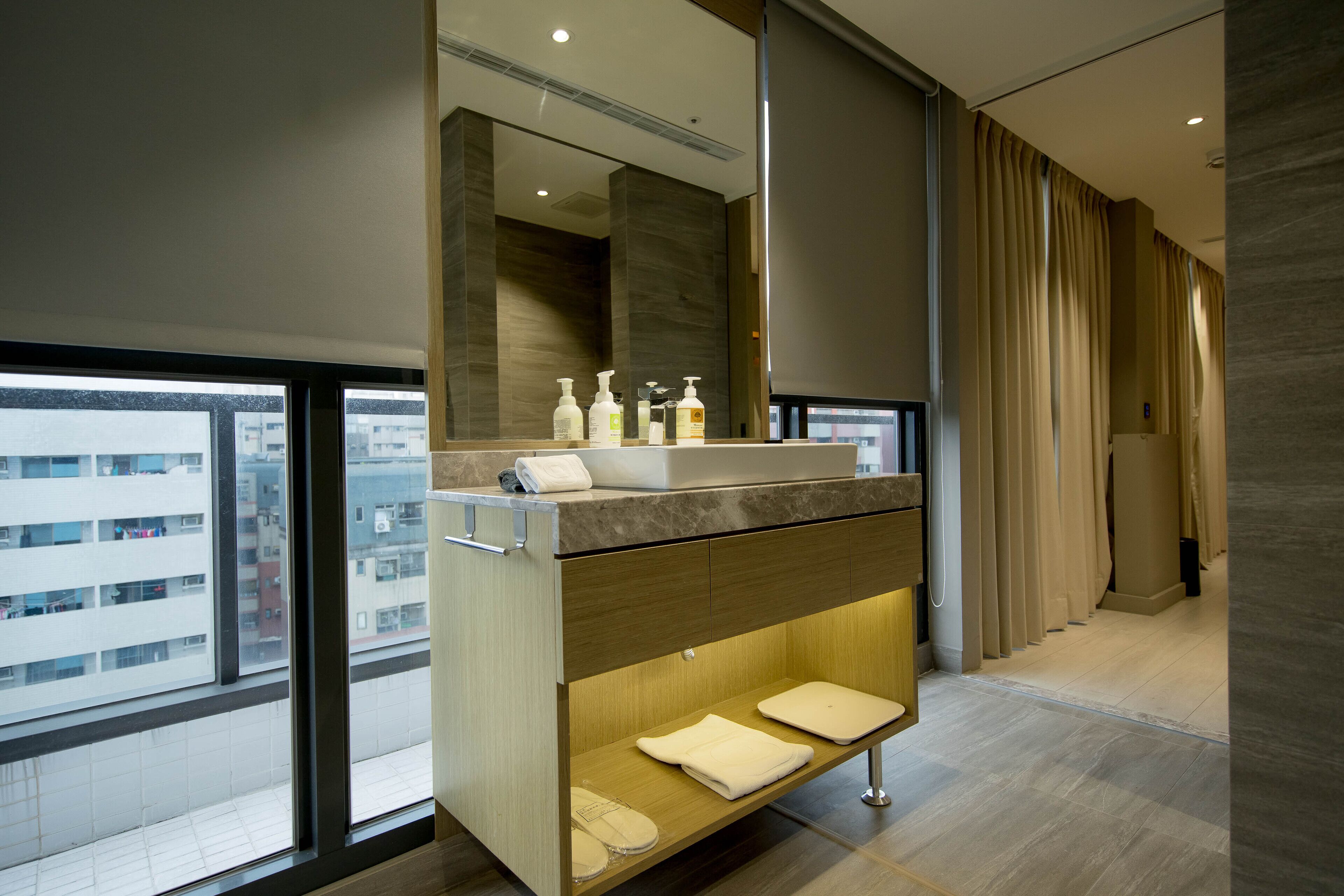 double room (vip) | in-room safe, desk, free wifi, bed sheets