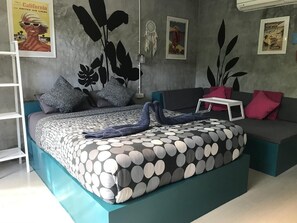 Classic Bungalow | Desk, free WiFi, bed sheets - Seaesta Beach (Ko Pha-ngan)
