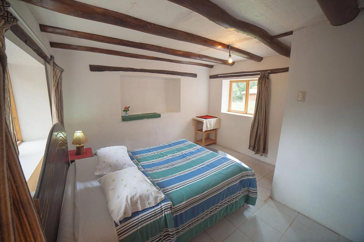 In-room safe, WiFi (free), bed sheets