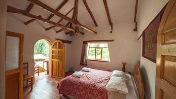 خزنة داخل الغرفة وواي فاي مجانًا وملاءات أسرّة