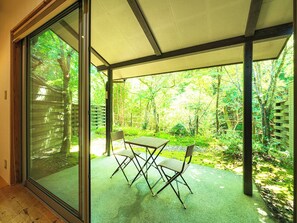 Habitación tradicional, baño privado (JPNStyle,SESERAGI,KODAMA,OpenairBathA) | Vista del balcón