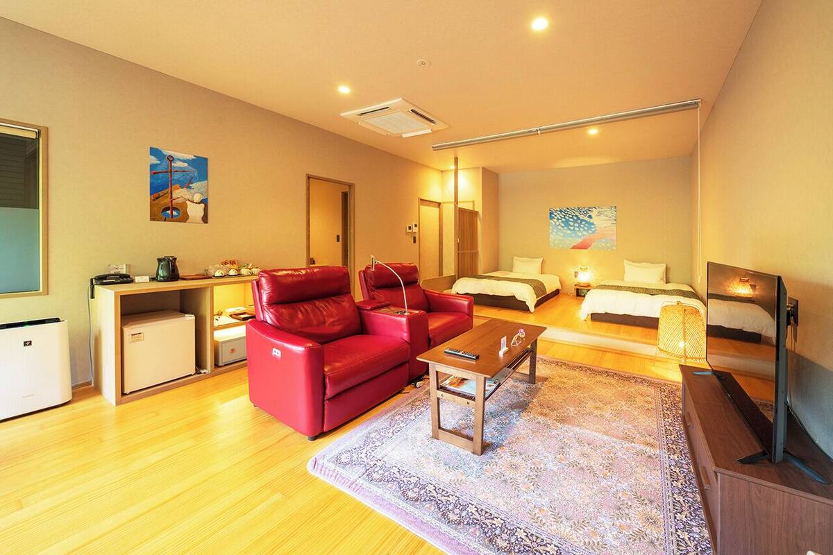 Quarto tradicional, banheiro privativo (JPNStyle, SORA,KAZE,IndoorSpaTub,D) | Roupas de cama premium, cofres nos quartos, escrivaninha