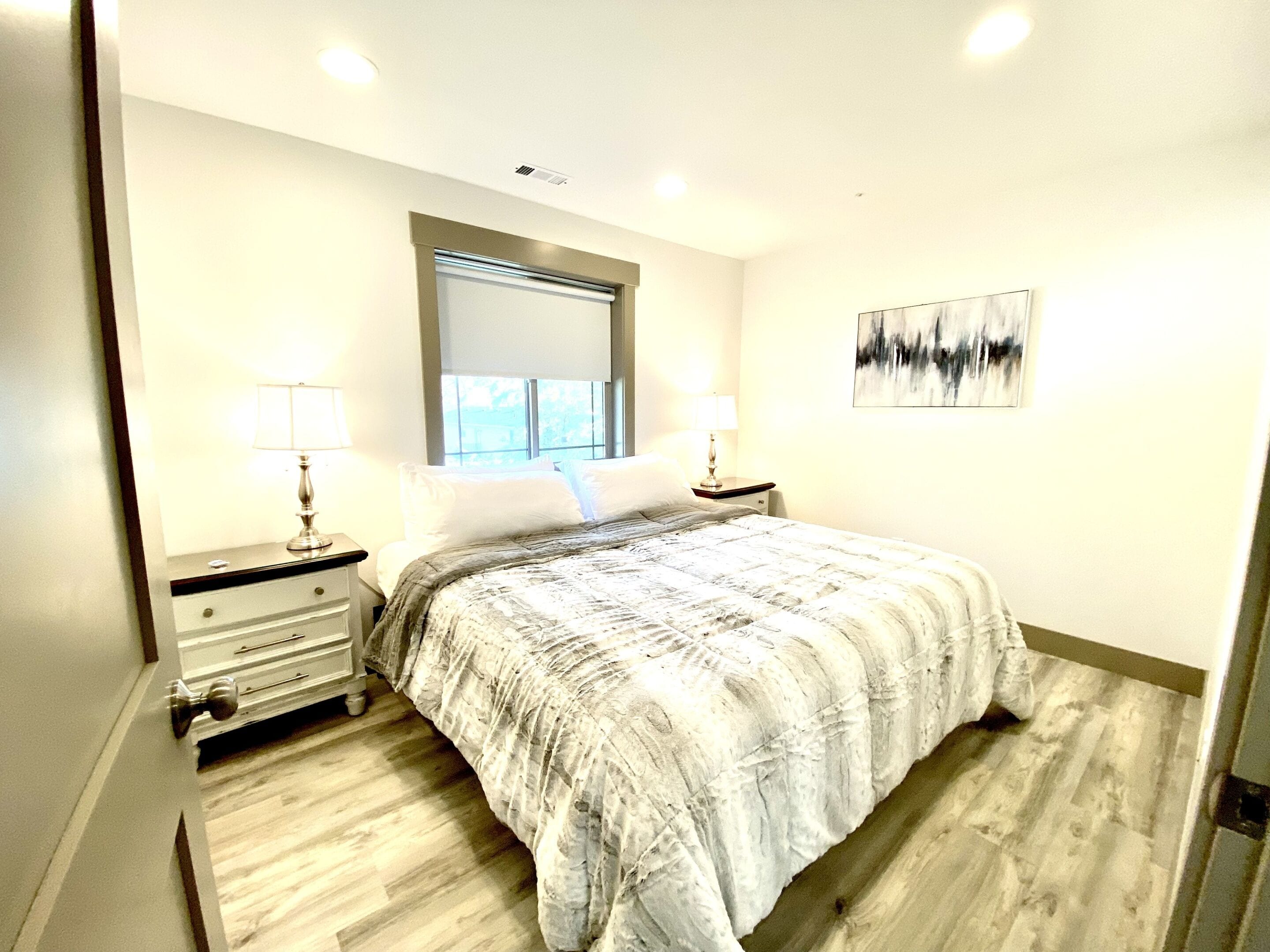 Presidential Apartment, Private Bathroom (3 / No Pets) | Bathroom