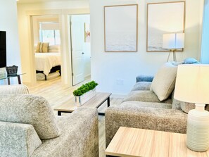 Superior Suite, Ensuite, Courtyard View ( 4 Private Two Bedroom) | Lounge