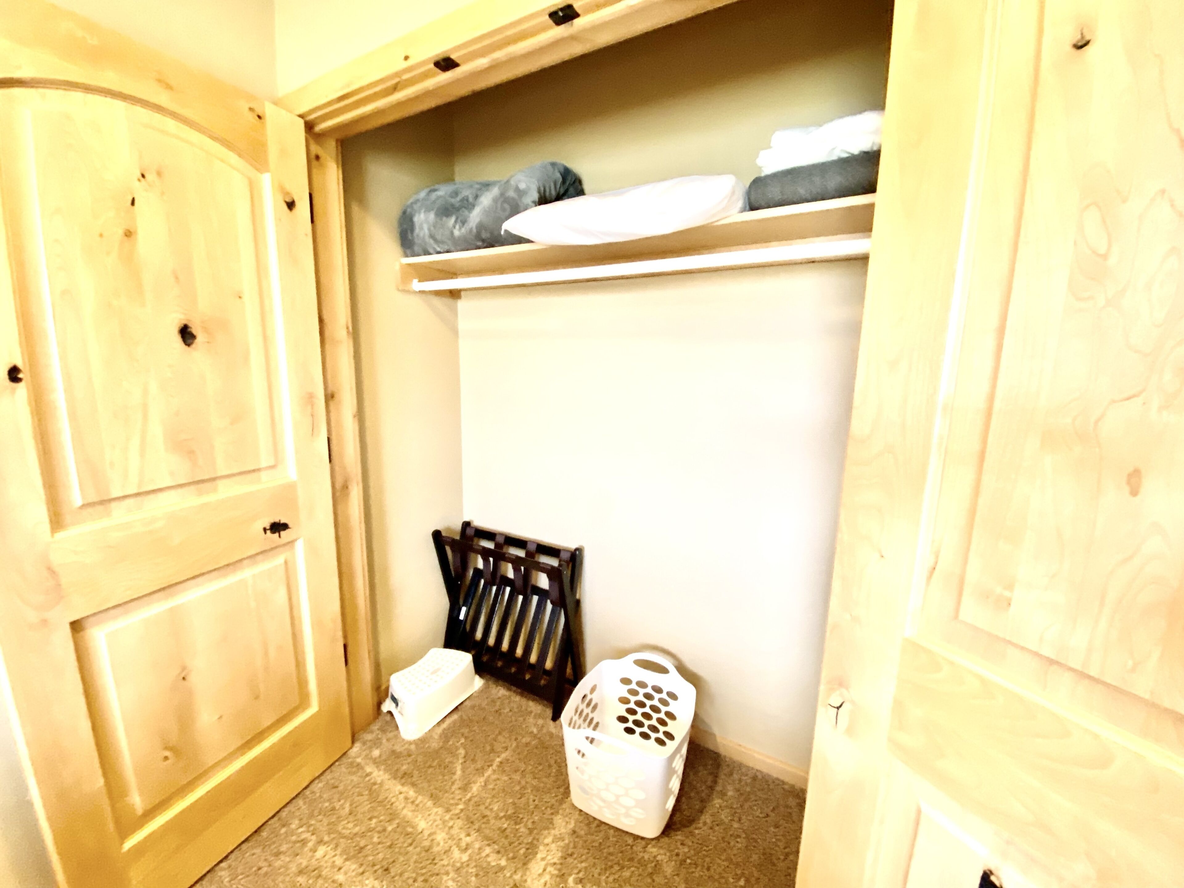 Design Apartment, Accessible, Private Bathroom (5-Downstairs/Pets allowed) | Interior