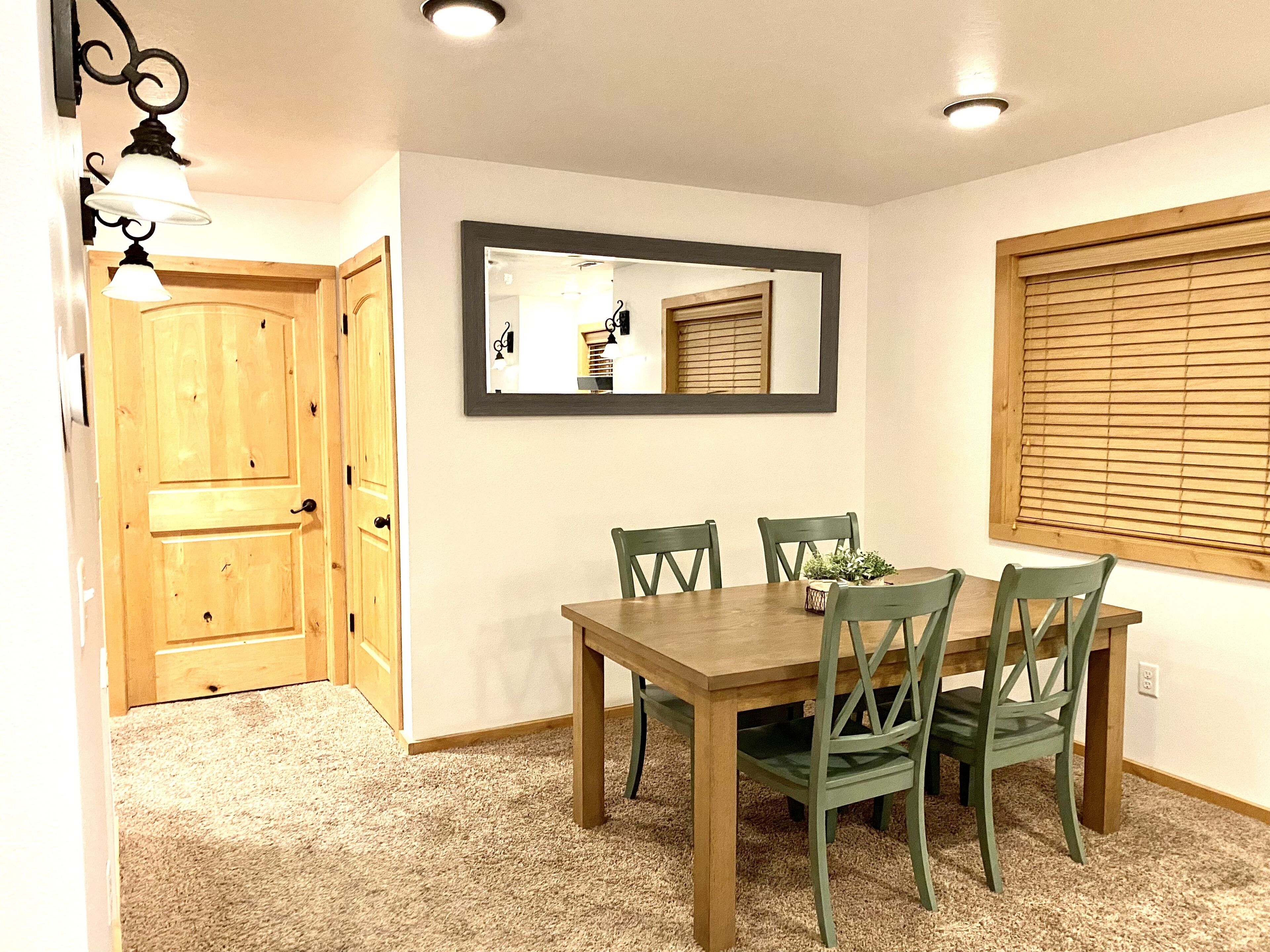 Apartamento, banheiro privativo (6-Upstairs/No Pets) | Fachada