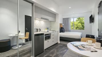 Studio Tiêu chuẩn, 1 giường cỡ king, không hút thuốc | Bộ đồ giường cao cấp, két bảo mật tại phòng