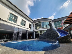 Indoor pool, outdoor pool