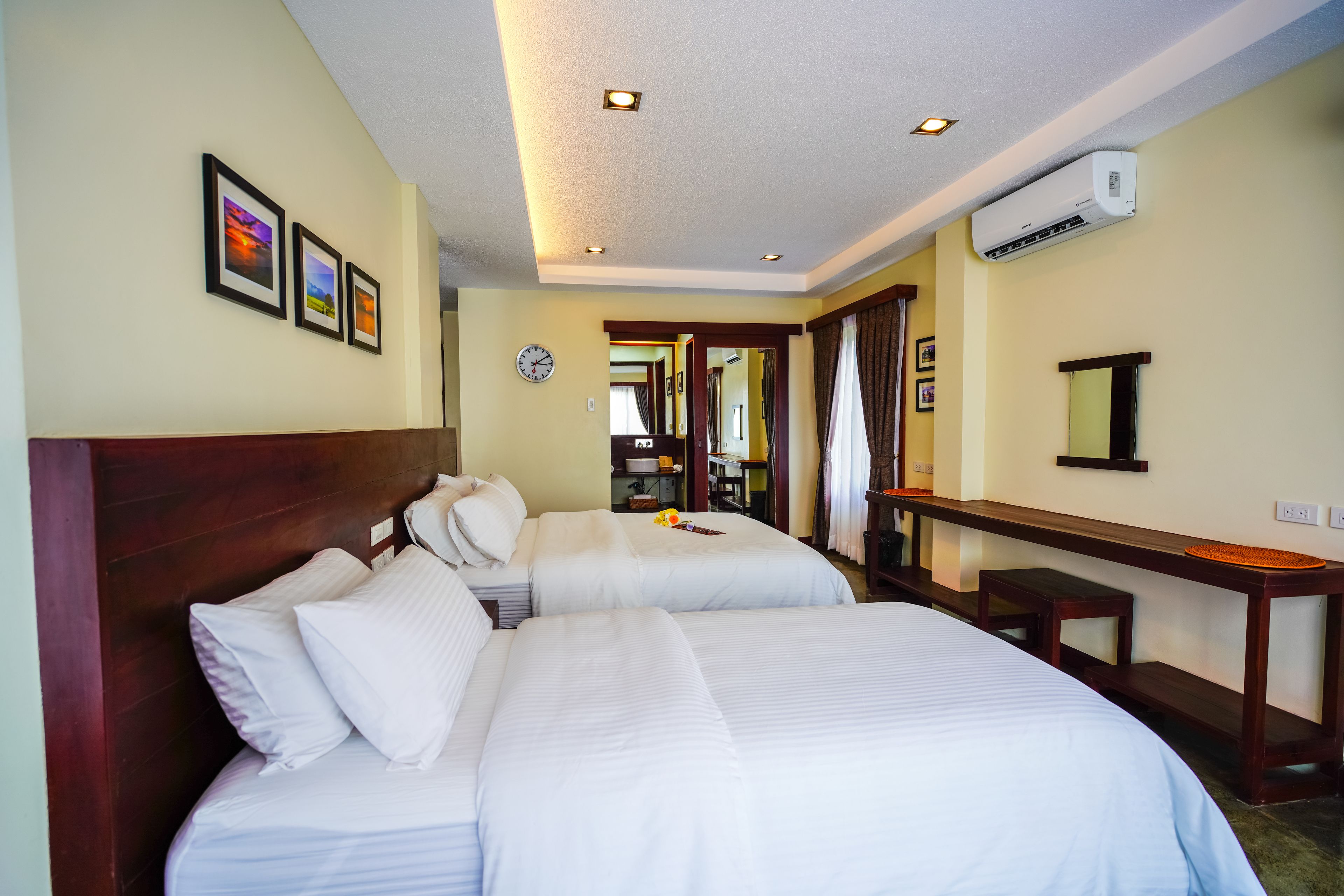 suite, 1 bedroom, non smoking, ocean view | bathroom | shower, rainfall showerhead, free toiletries, hair dryer