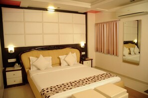Egyptian cotton sheets, premium bedding, down duvets, desk