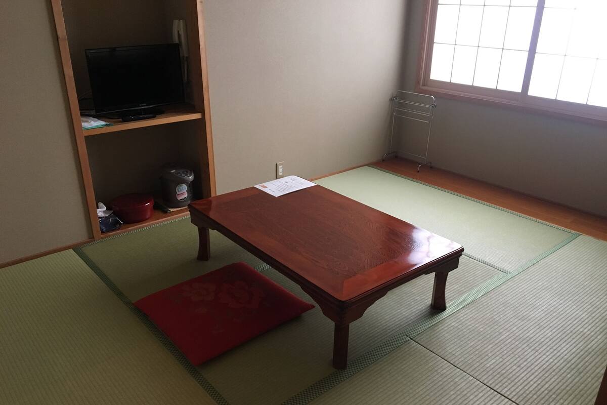 Japanese Style Room for 2 Guests | WiFi (free)