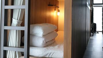 Shared Dormitory, Mixed Dorm | In-room safe, free WiFi, bed sheets
