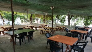 Se sirven desayunos, almuerzos y cenas