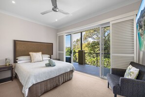 2 室のベッドルーム、アイロン / アイロン台、ベッドシーツ