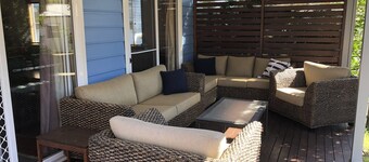 Kookaburra Cottage 71 Straight Hat Head