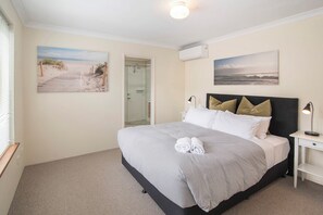 3 makuuhuonetta, silitysrauta/-lauta, vauvan matkasänky, ilmainen Wi-Fi