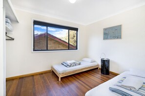 3 bedrooms, WiFi, bed sheets - Ammaboolah 36 Hutcheson St Hat Head (Hat Head)