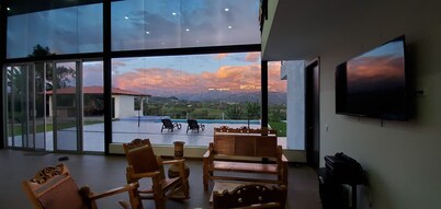 Unforgettable vacations, beautiful farm with astonishing and mountains view