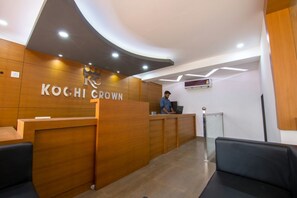 Interior entrance - Hotel Kochi Crown (Kanayannur)