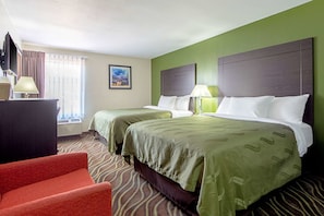 Desk, laptop workspace, blackout curtains, iron/ironing board - Quality Inn Greenville I-30 (Greenville)