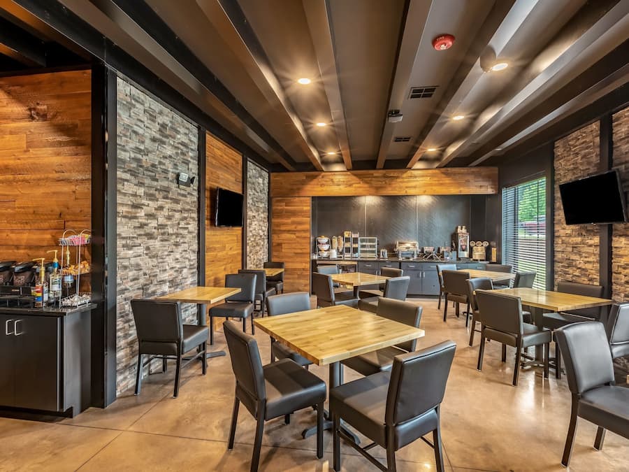 Free daily buffet breakfast