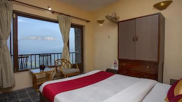 Deluxe Double or Twin Room, Non Smoking | View from room