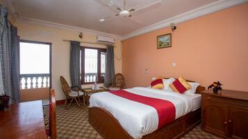 2 bedrooms, in-room safe, desk, soundproofing