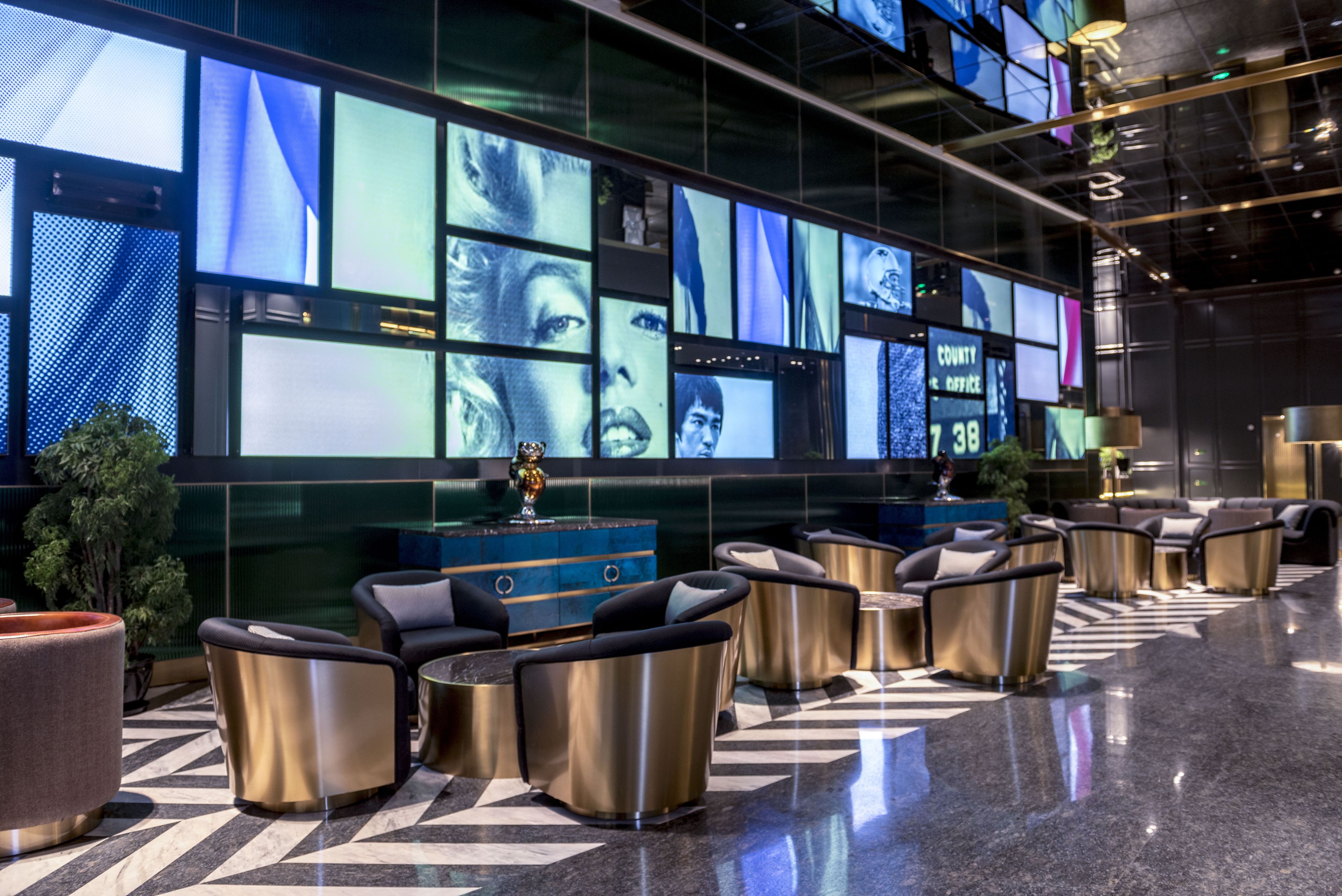 Photo - Hotel Indigo Shanghai Jing'An by IHG