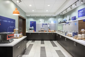 Free daily buffet breakfast - Holiday Inn Express & Suites Phoenix East - Gilbert by IHG (Gilbert)