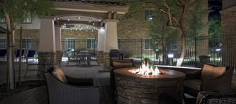 Holiday Inn Express & Suites Phoenix East - Gilbert by IHG