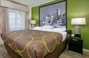 Ropa de cama de alta calidad, sistema de insonorización y wifi gratis 