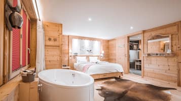 Deluxe kamer, 1 twee- of 2 eenpersoonsbedden (Lifestyle) | Luxe beddengoed, donzen dekbedden, een kluis op de kamer