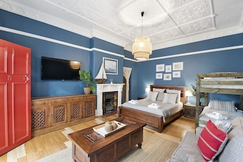 Manly Waves Studios & Apartments