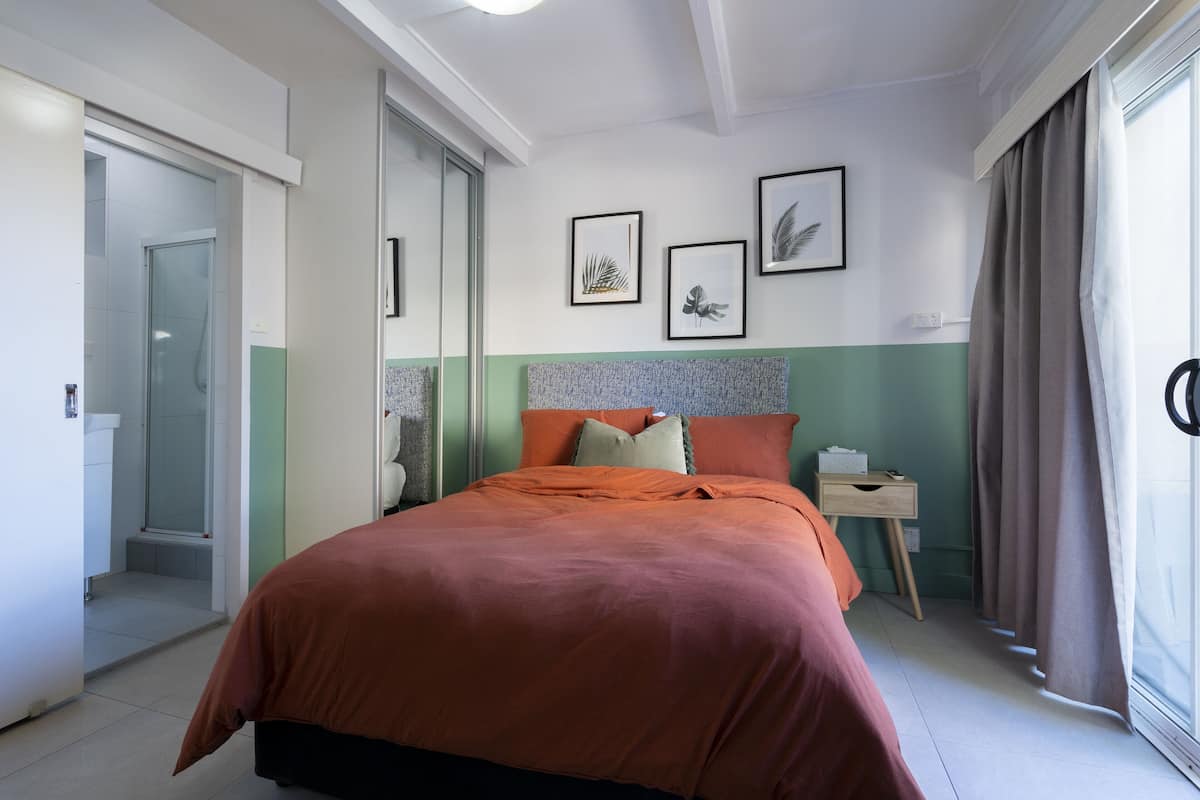 Monolocale Deluxe | 1 camera, minibar, con stile personalizzato, con arredamento individuale