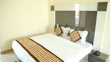 1 bedroom, in-room safe, individually furnished, desk