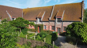 ��บริเวณภายนอก