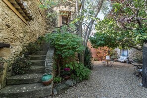Exterior - Mas de Foncaudette (Puyvert)