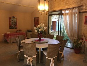 Interior - Mas de Foncaudette (Puyvert)
