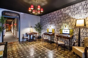 Lobby - Hotel Nouvel (BARCELONA)
